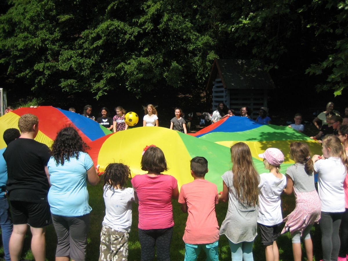 wertekanon fuer fluechtlingskinder titelbild